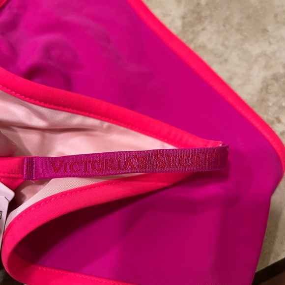 VS Swim Bikini bottom size medium NWT - Picture 3 of 4
